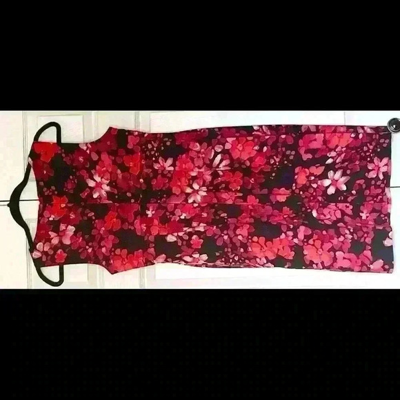 London Times black, red, pink flowery dress, size 10. - Picture 3 of 4